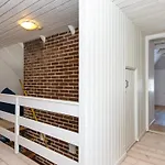 9 Person In Harboore-by Traum