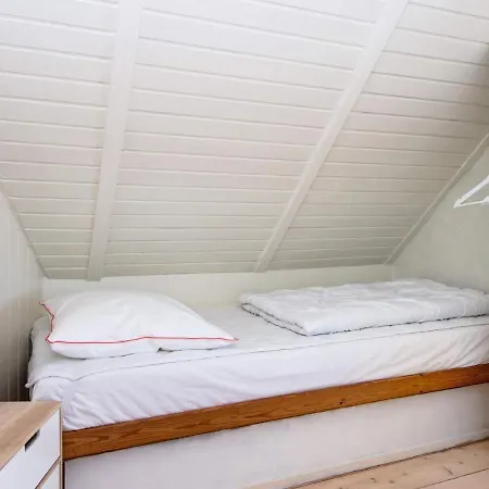 Holiday home 9 Person In Harbo Re Harboor