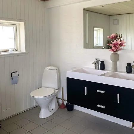 9 Person In Harboore * Harboør